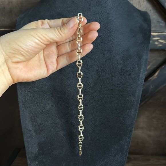 Elegant 14K Gold Plated Zirconia Link Chained Bracelet - Picture 7 of 10